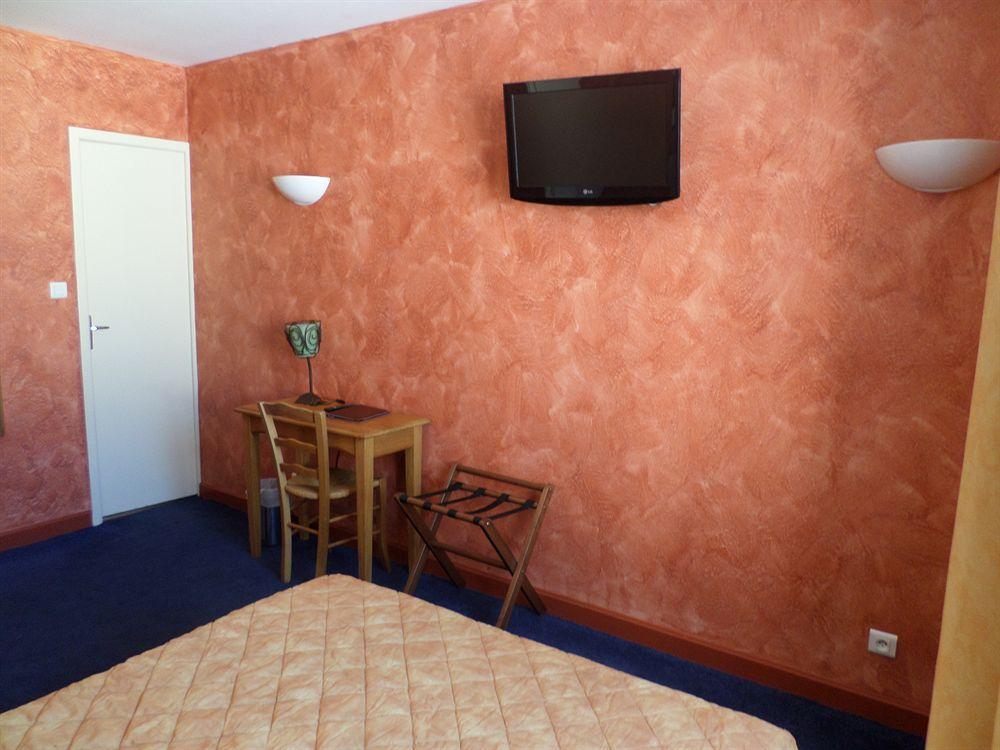 Brit Hotel Acacias Арль Екстер'єр фото