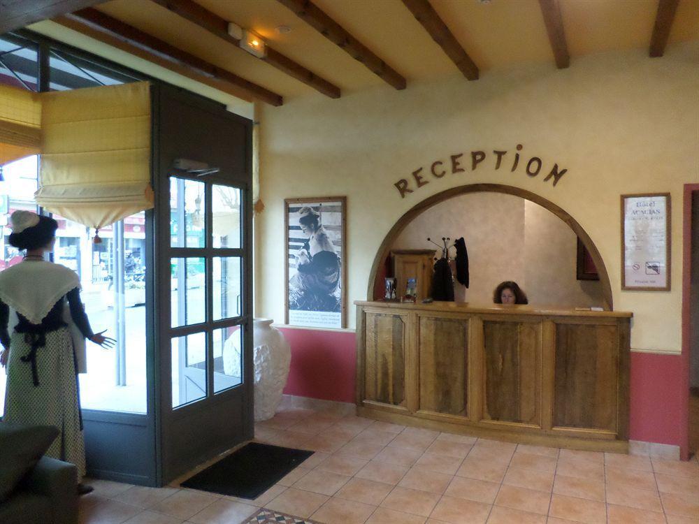 Brit Hotel Acacias Арль Екстер'єр фото