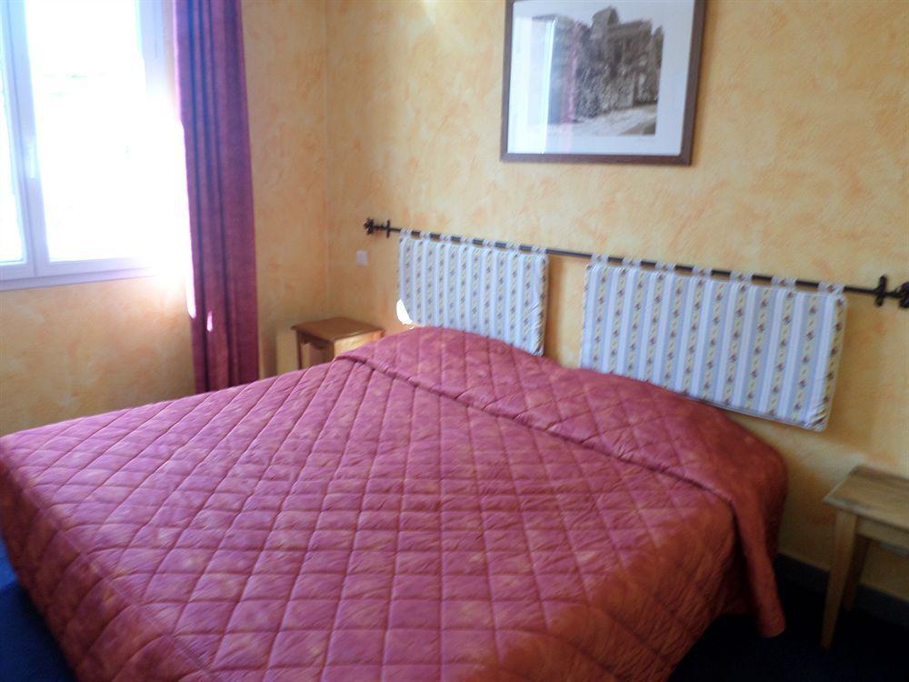Brit Hotel Acacias Арль Екстер'єр фото