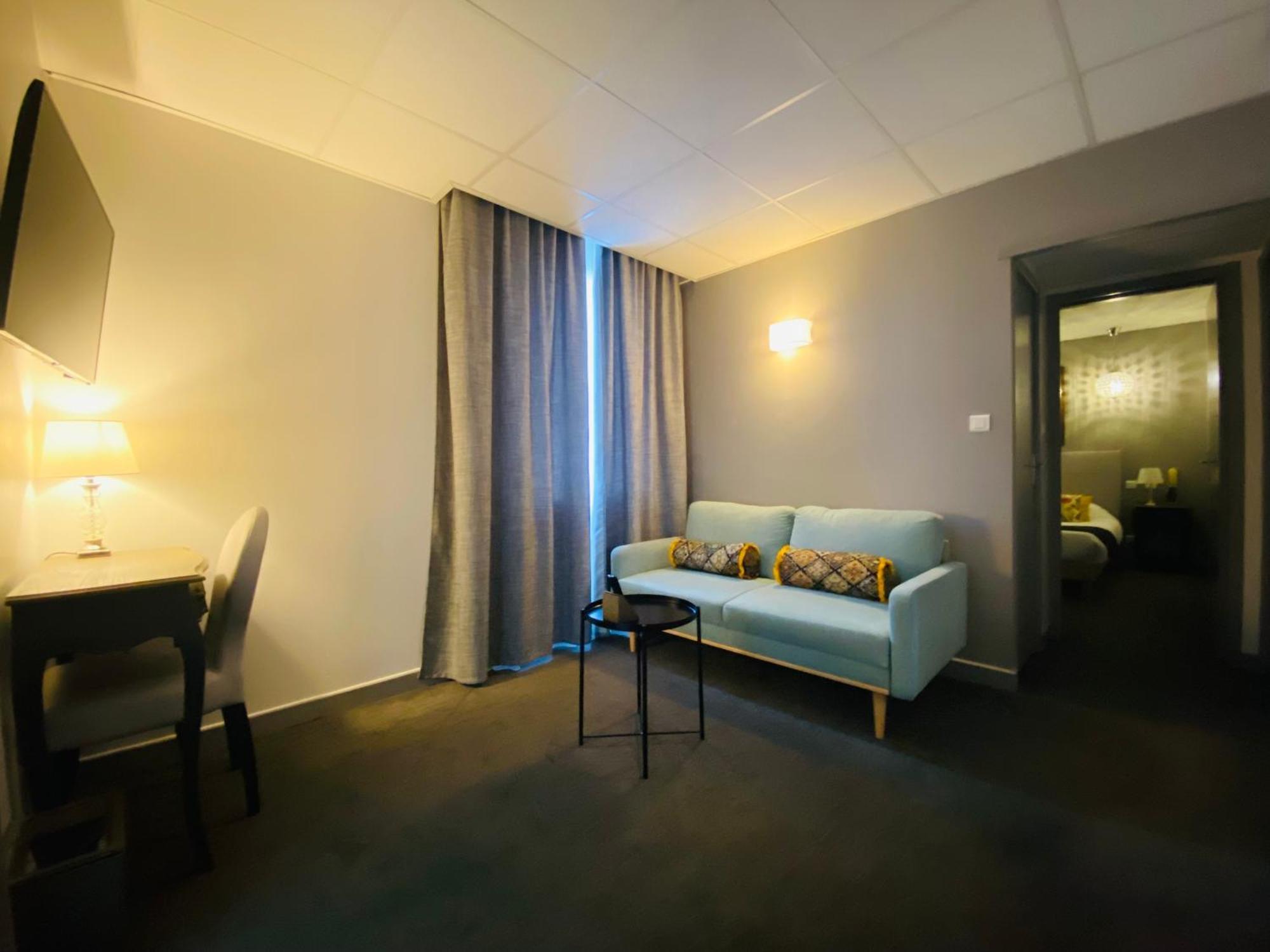 Brit Hotel Acacias Арль Екстер'єр фото