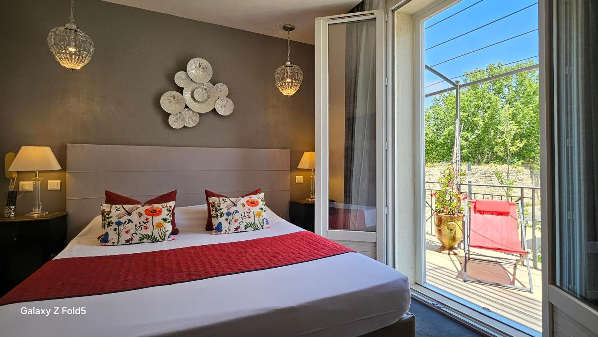 Brit Hotel Acacias Арль Екстер'єр фото