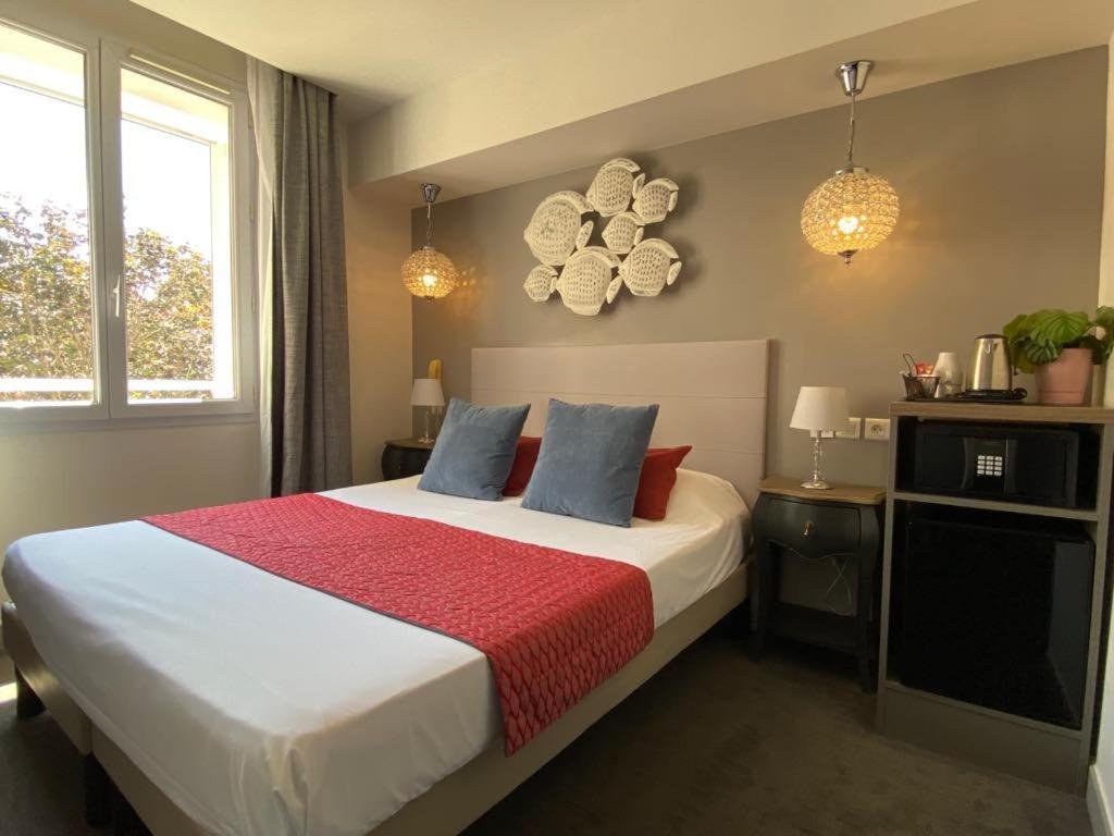 Brit Hotel Acacias Арль Екстер'єр фото