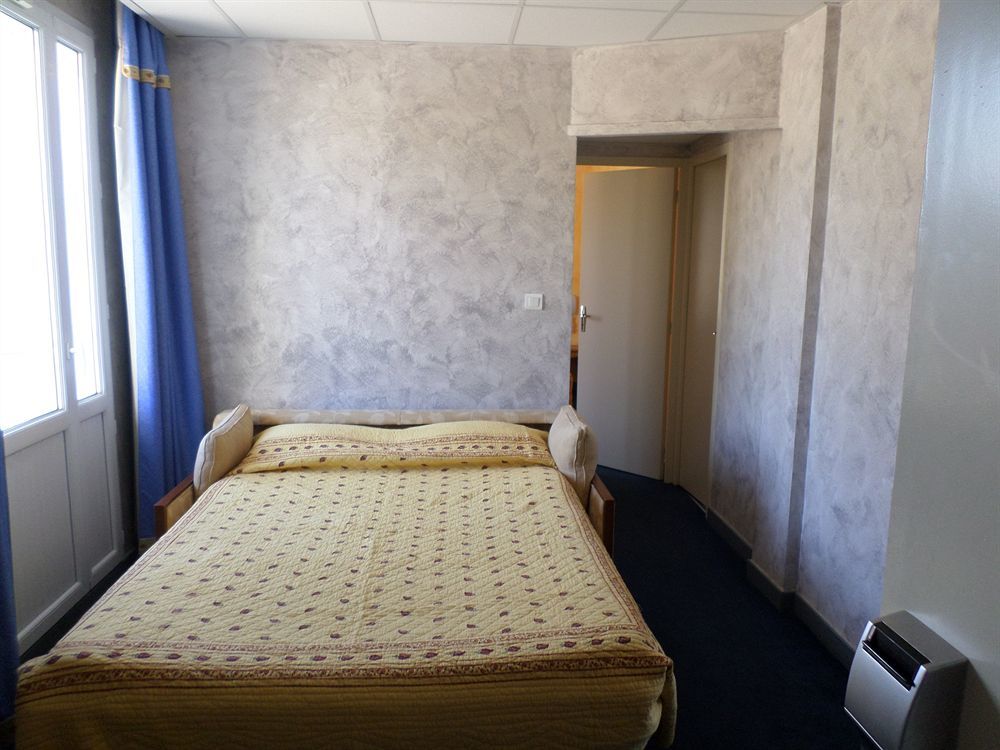 Brit Hotel Acacias Арль Екстер'єр фото